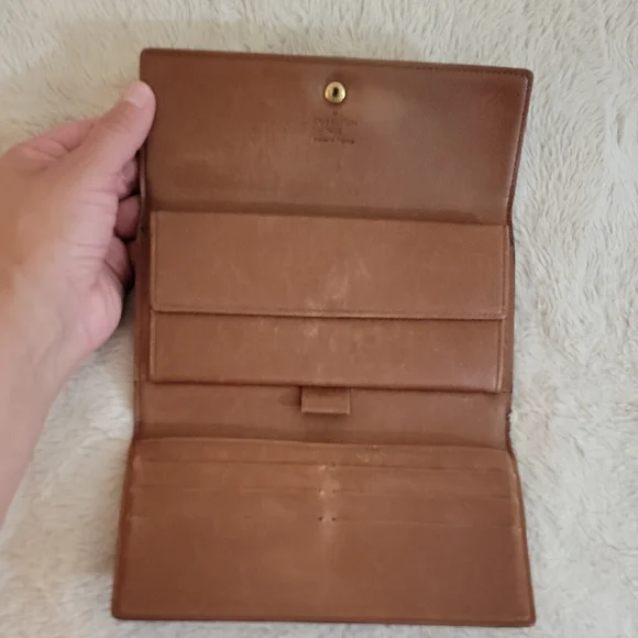 Louis Vuitton Brown Monogram Wallet - Picture 2 of 16